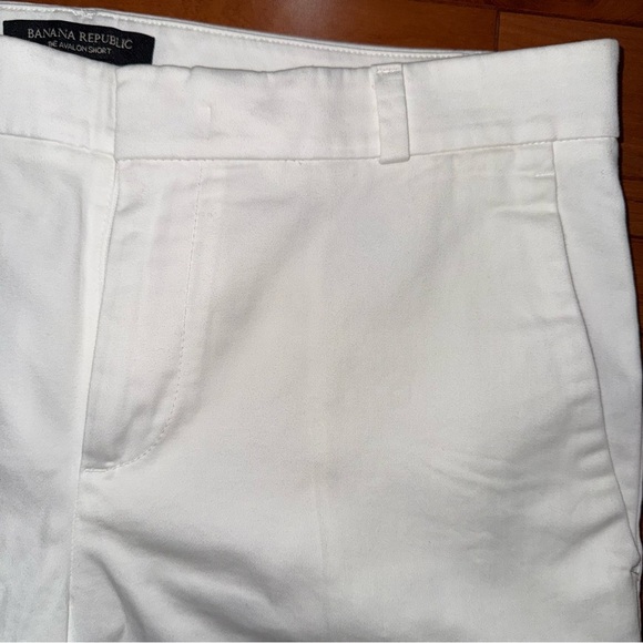 Banana Republic Women's Ivory Avalon Shorts (Size: 4) - Picture 5 of 11